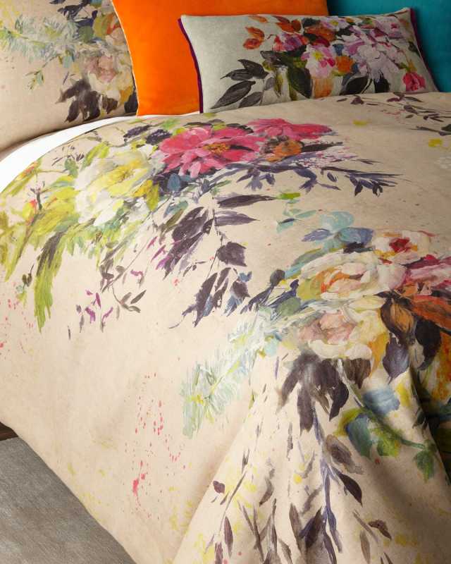 Aubriet Fuchsia Duvet,