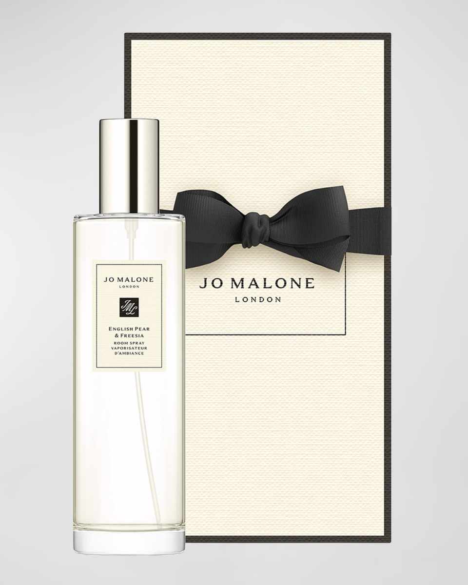 3.4 oz. English Pear & Freesia Room Spray