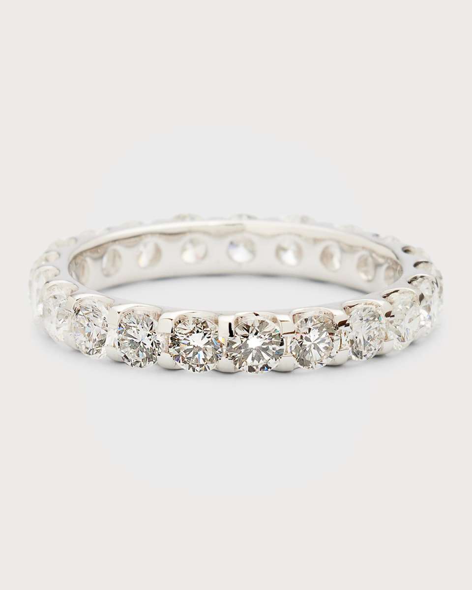 18K White Gold Round Diamond Eternity Band, Size 6