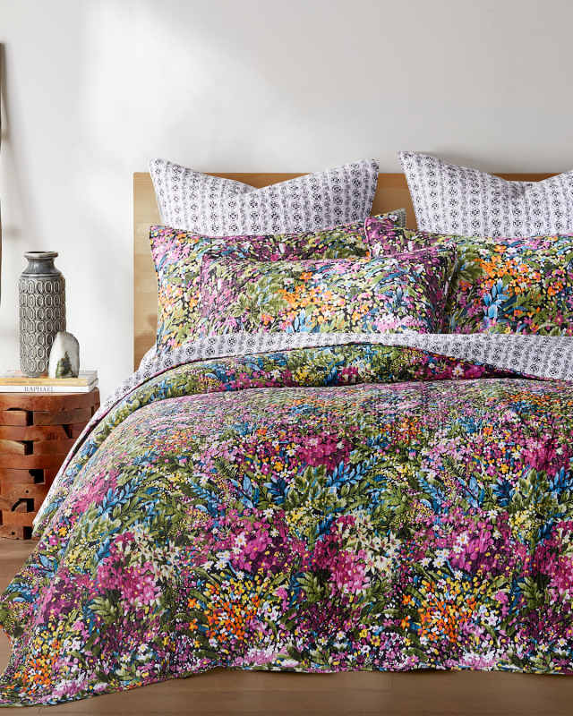Basel Quilt Set