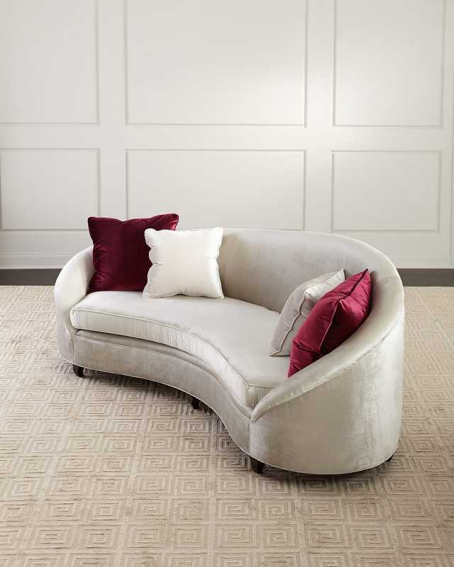 Yasmine Sofa, 106