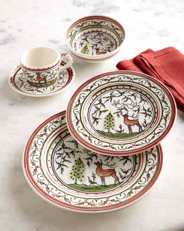 Christmas Pavoes Salad Plates, Set of 4