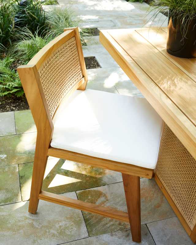 Merit Outdoor Dining Chair