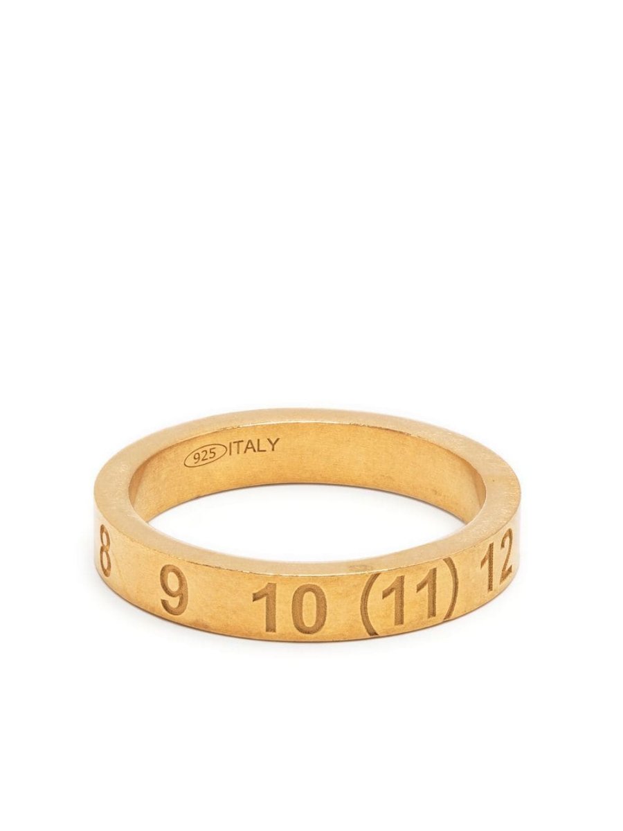 Numerical engraved ring