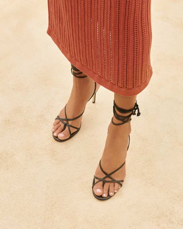 MANEBI Alex Leather Heels Thongs