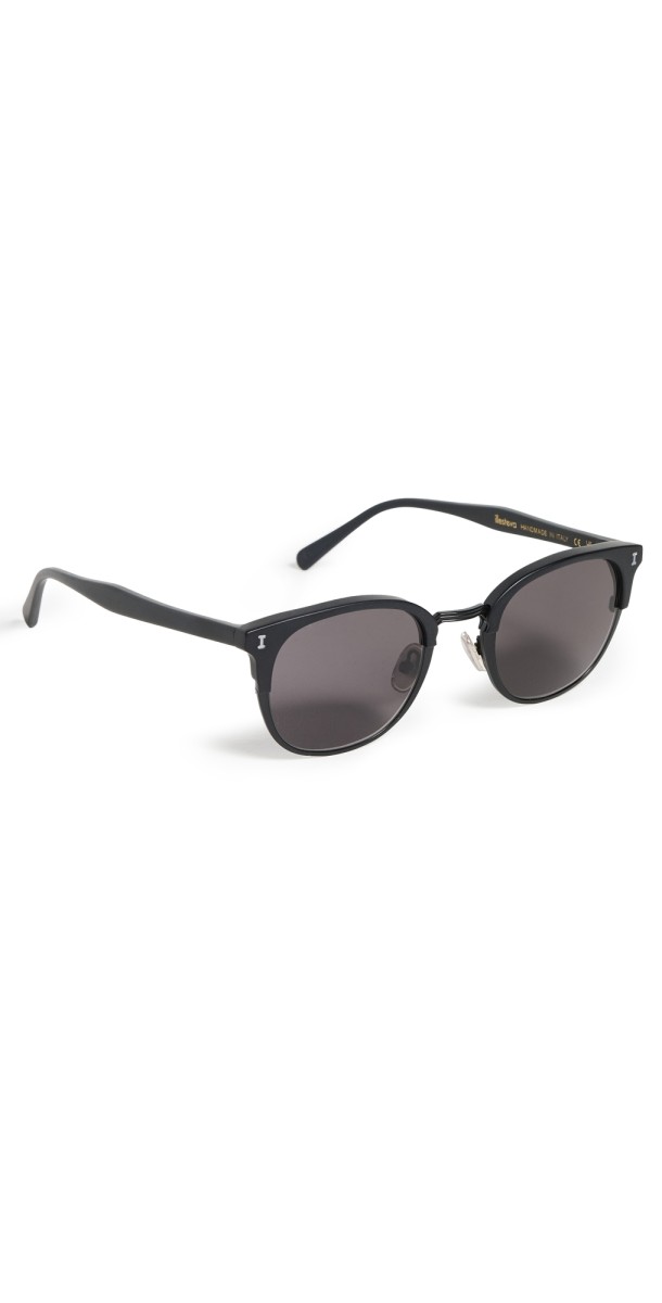 Illesteva Stockholm Matte Black Sunglasses Matte Black
