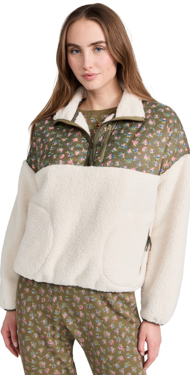 THE GREAT Outdoors The Plush Colorblock Terrain Half Zip cypress floral