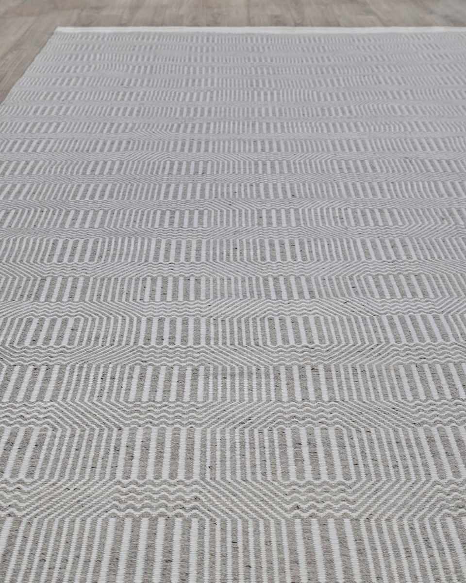Poff Indoor/Outdoor Flat-Weave Rug, 10' x 14'