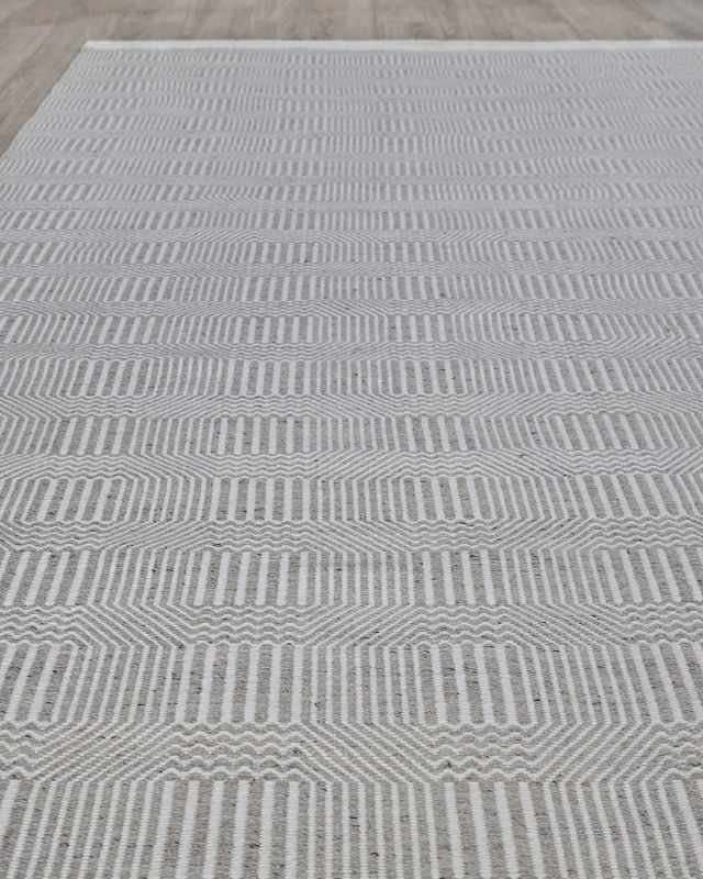 Poff Indoor/Outdoor Flat-Weave Rug, 10' x 14'