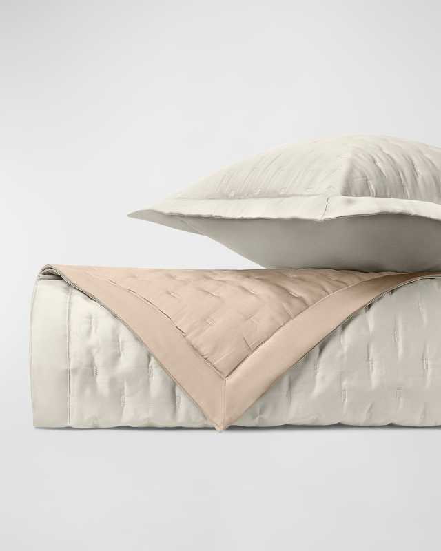 Fil Coupe Coverlet Set