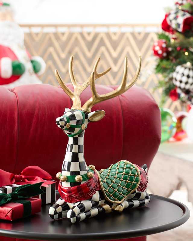 Nick's Pick Holly Jolly Courtly Check Deer Resting Decor