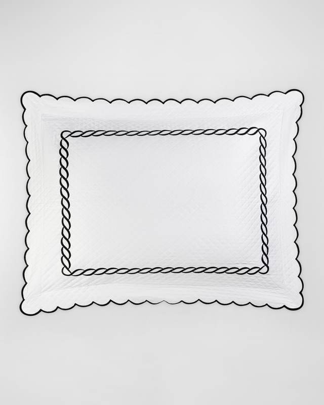 Classic Chain Scallop Matelasse