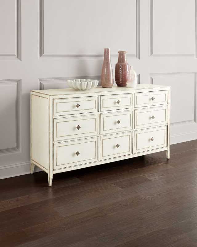 Anastasie Dresser