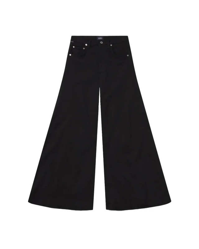 Amari Ultra Jean in Black Currant