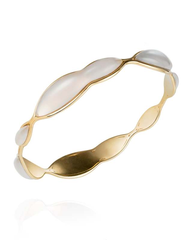 Fluid 18k Yellow Gold Milky Quartz Bangle