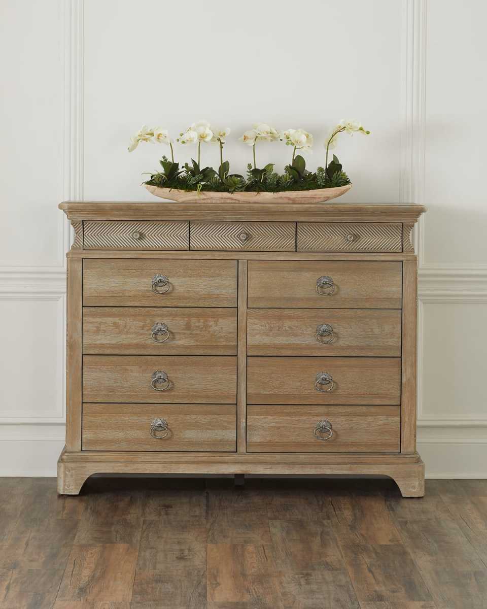 Summerlynn 11-Drawer Dresser