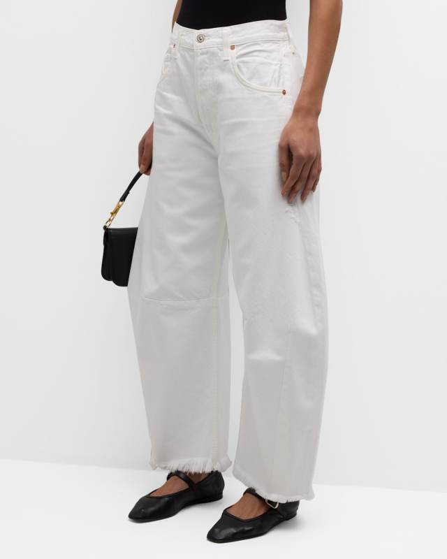 Horseshoe Frayed Jeans