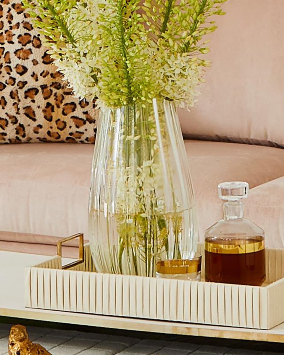 Pistil Vase