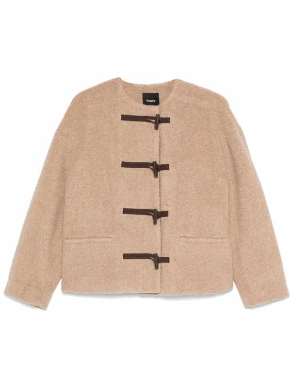 toggle-fastening fleece jacket