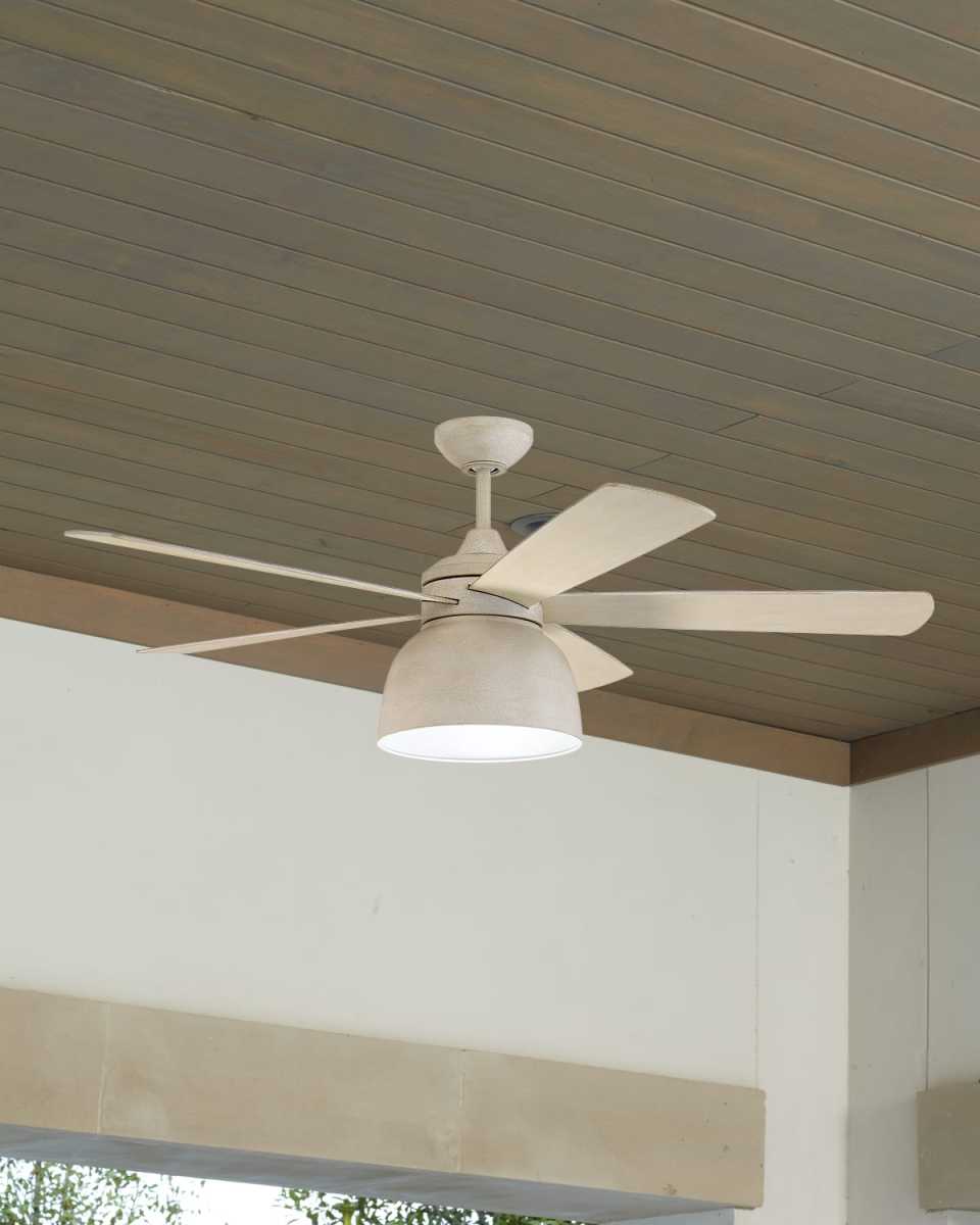 Ventura 52" Indoor/Outdoor Fan