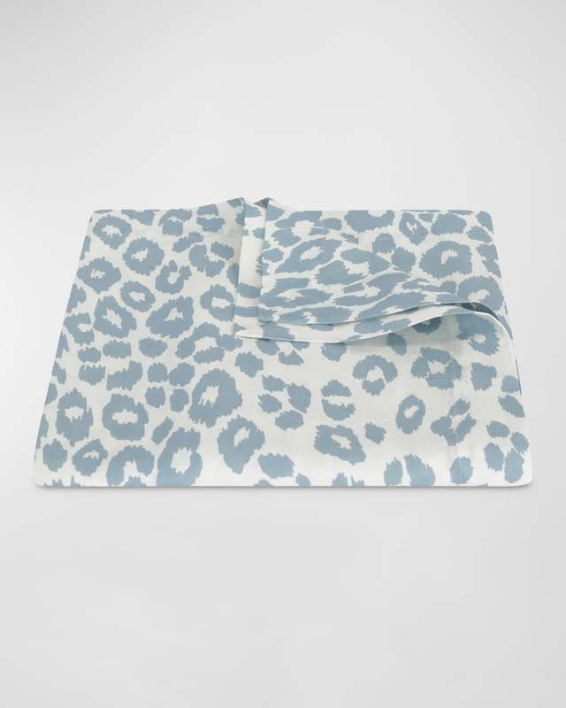Iconic Leopard Tablecloth, 70" x 126"