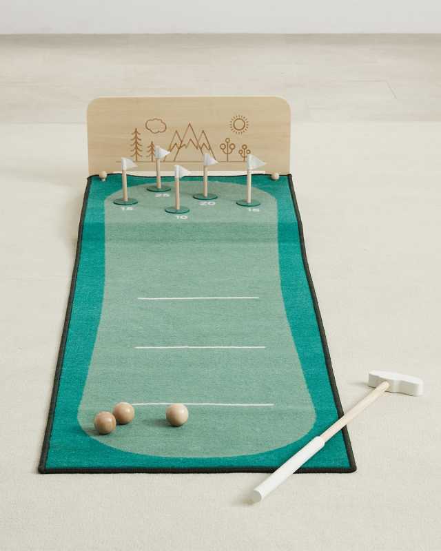 Keen Putting Green