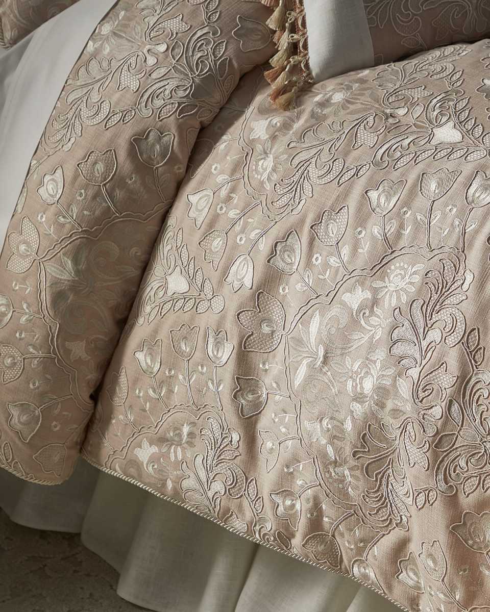 Tulip Embroidered 3-Piece Comforter,