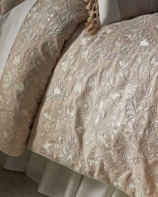 Tulip Embroidered 3-Piece Comforter,