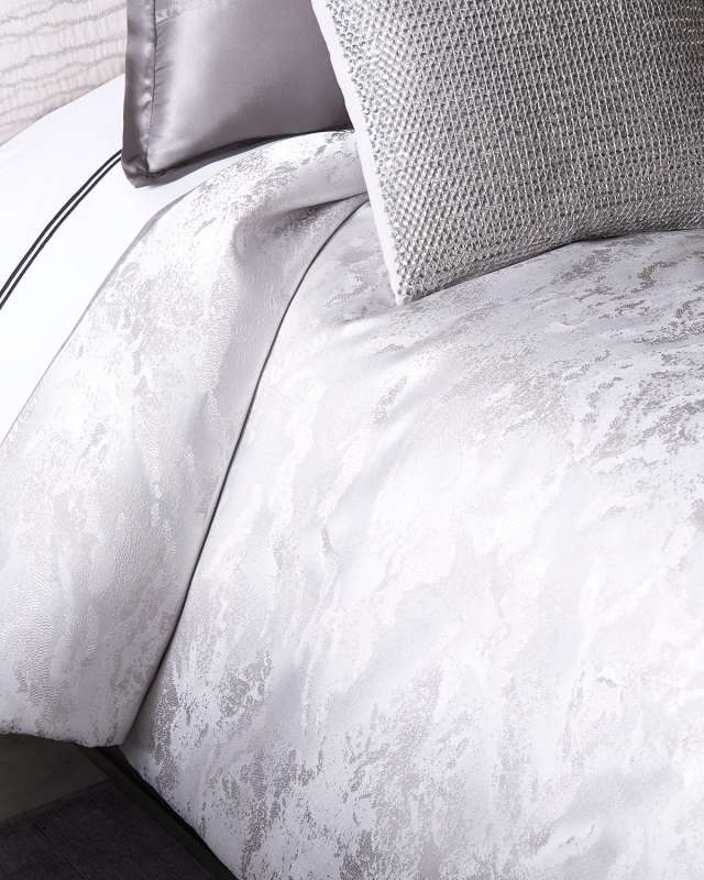 Luna Duvet,