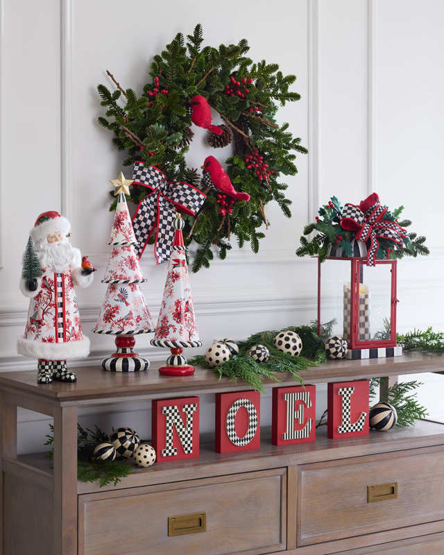 Cozy Christmas Cardinal Wreath