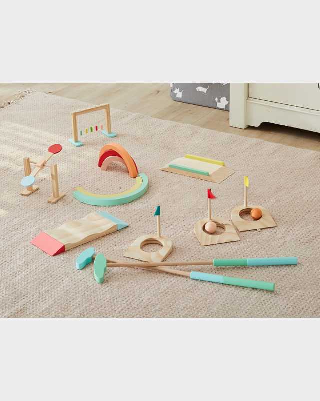 Good Wood Mini Golf Game Play Set