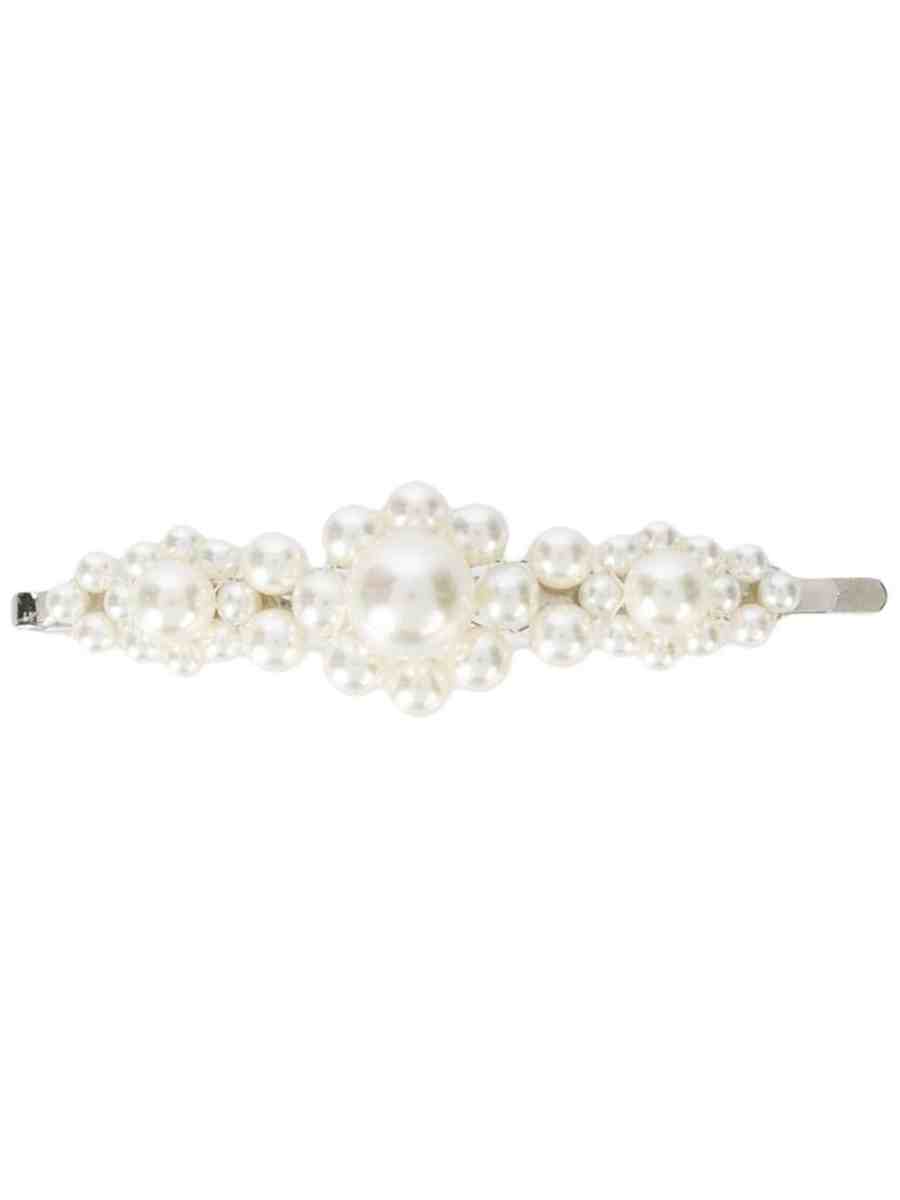pearl-embellished hair clip