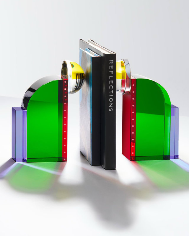 Soho Bookend