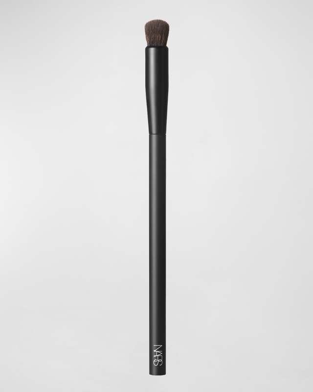 #11 Soft Matte Complete Concealer Brush