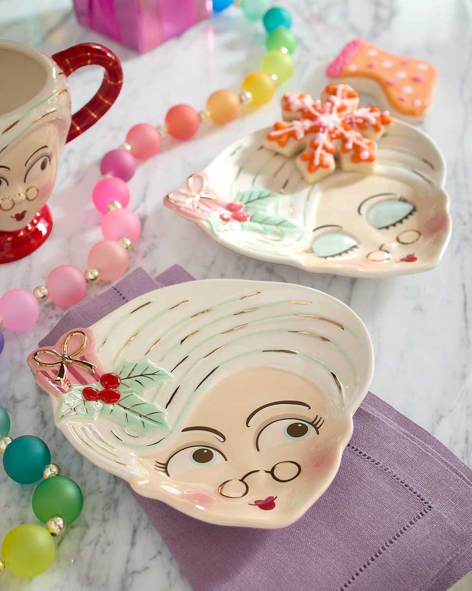 Madame Noel Christmas Plates, Set of 2