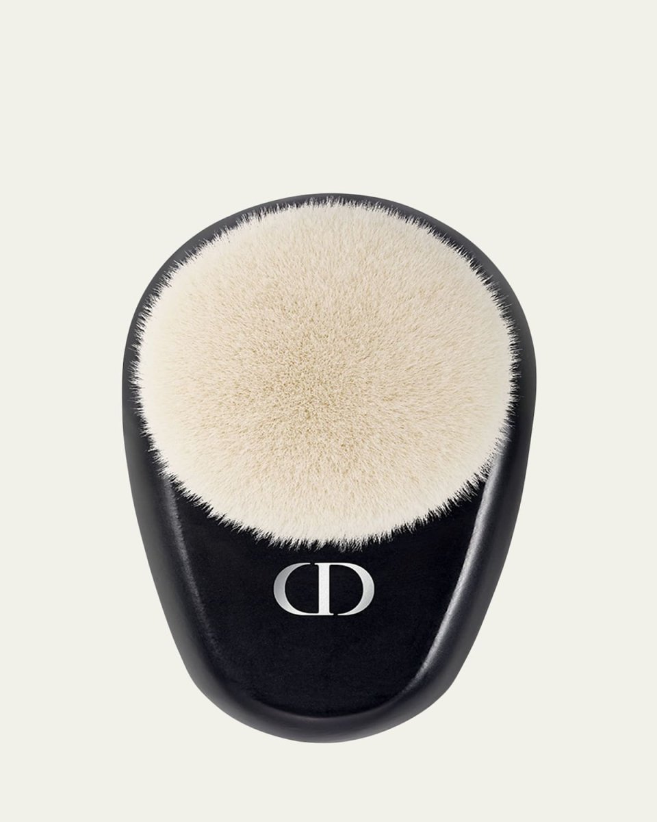 Backstage Face Brush No. 18