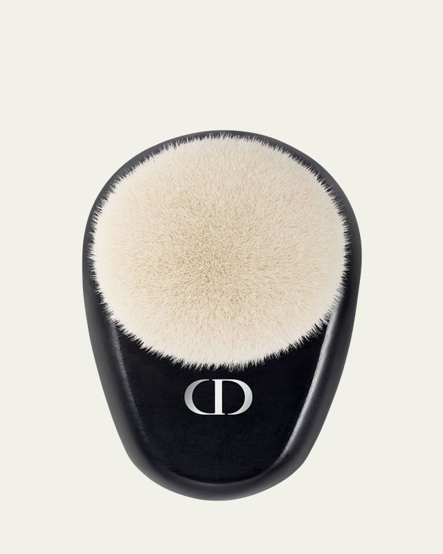 Backstage Face Brush No. 18