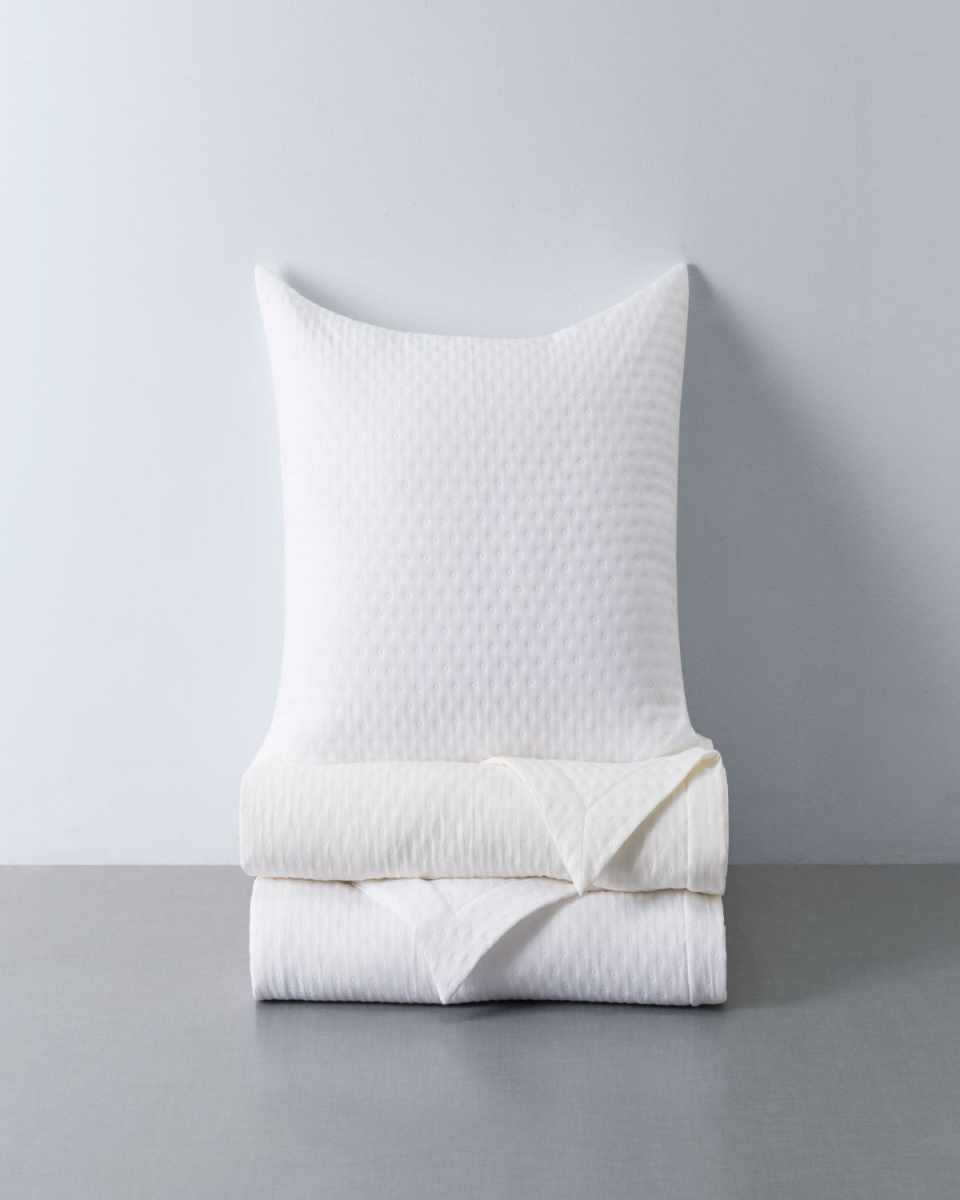 NIMBUS COVERLET