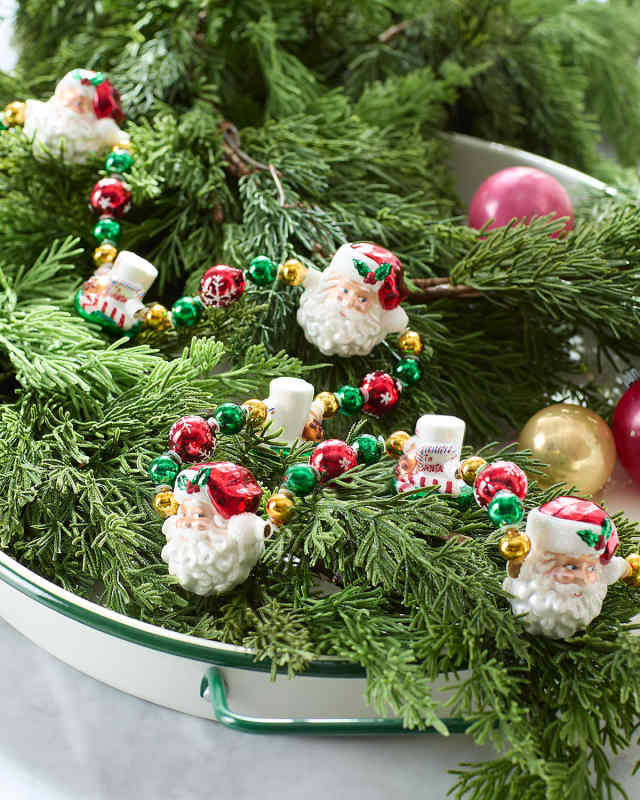 36" Snack Time Santa Garland