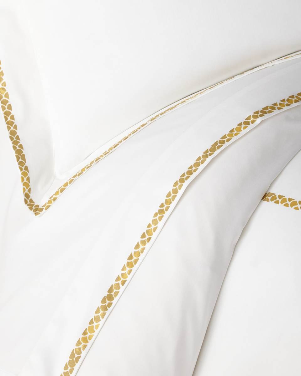 New Gold Plain Queen Fitted Sheet, Whit
