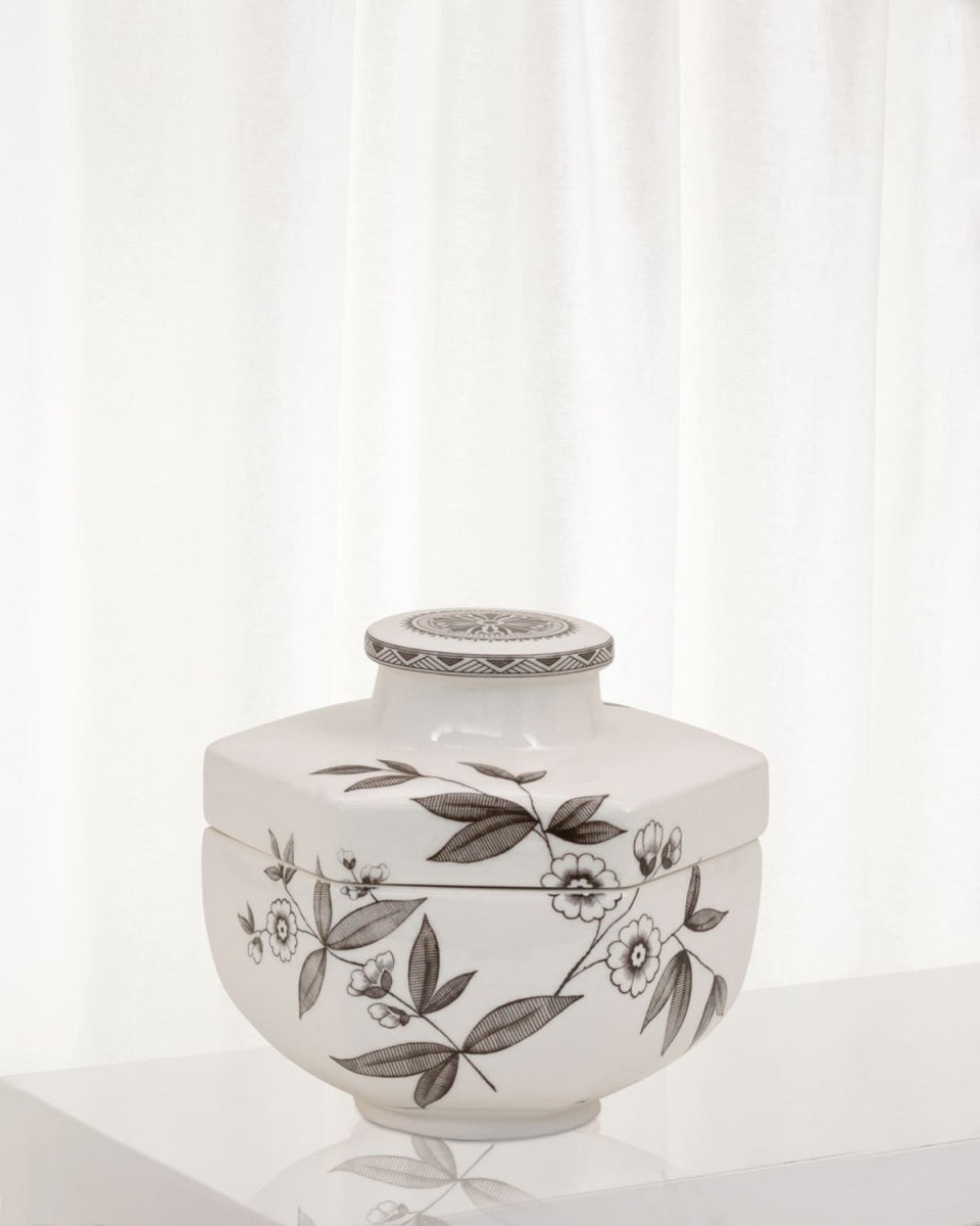 Temba Box, Brown