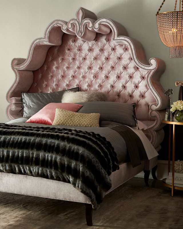 Maria Queen Tufted Bed