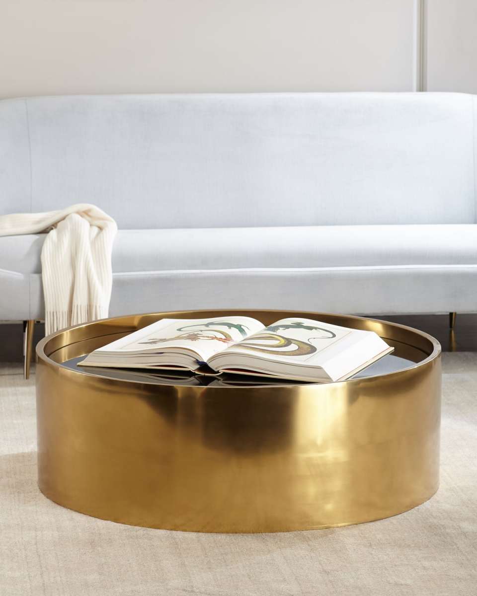 Alphaville Cocktail Table