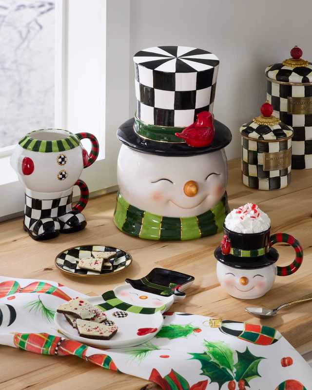 Cozy Christmas Snowman Stacking Mugs, Set of 3