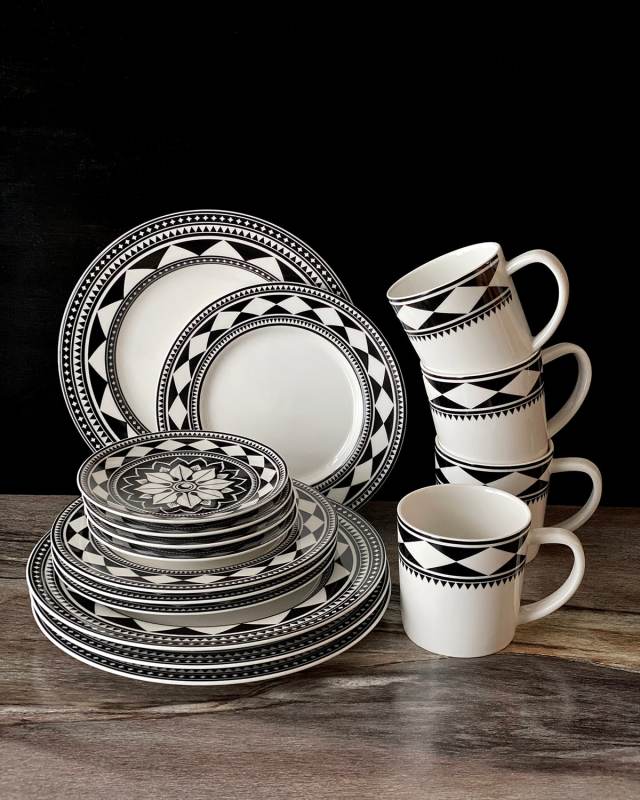 16-Piece Fez Dinnerware Set