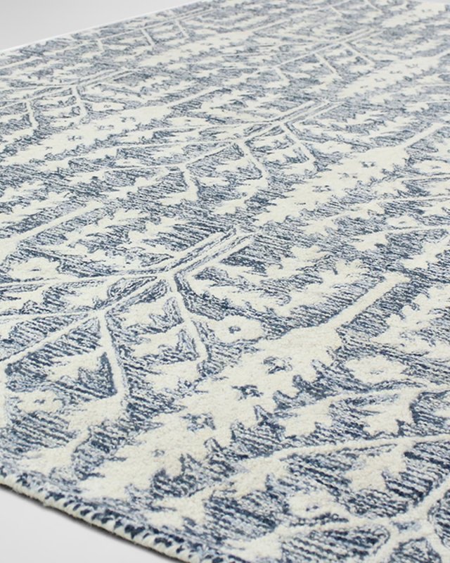 Antoine Hand Tufted Rug 5' x 8'
