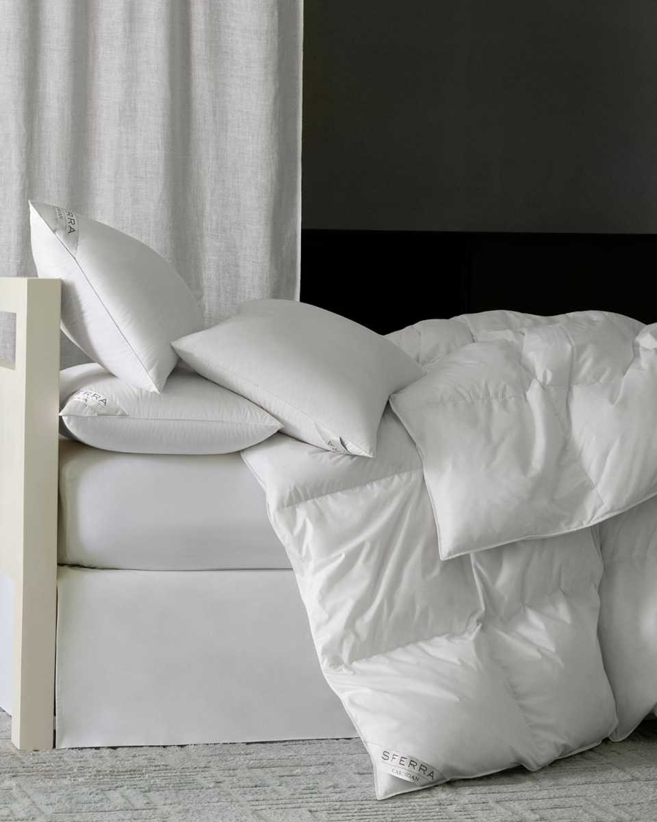 800-Fill European Down Medium King Pillow