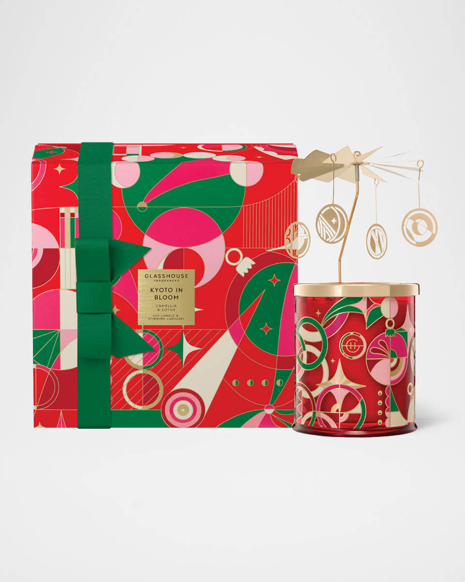 Christmas Kyoto in Bloom Candle with Spinning Carousel Gift, 380 g