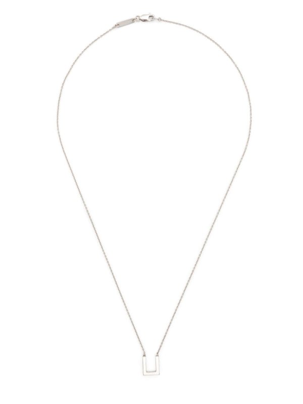Sleek pendant necklace