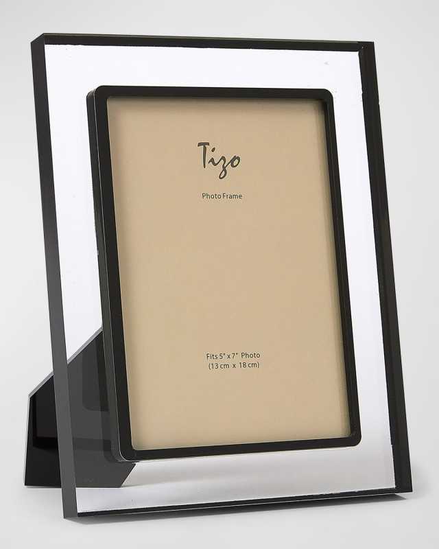 LUCITE FRAME W/BORDER, 5" x 7"